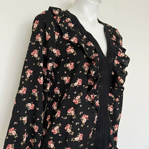 𝅺VINTAGE cottage tiny floral ruffle lace blouse top SMALL Long Sleeve black - Picture 3 of 9